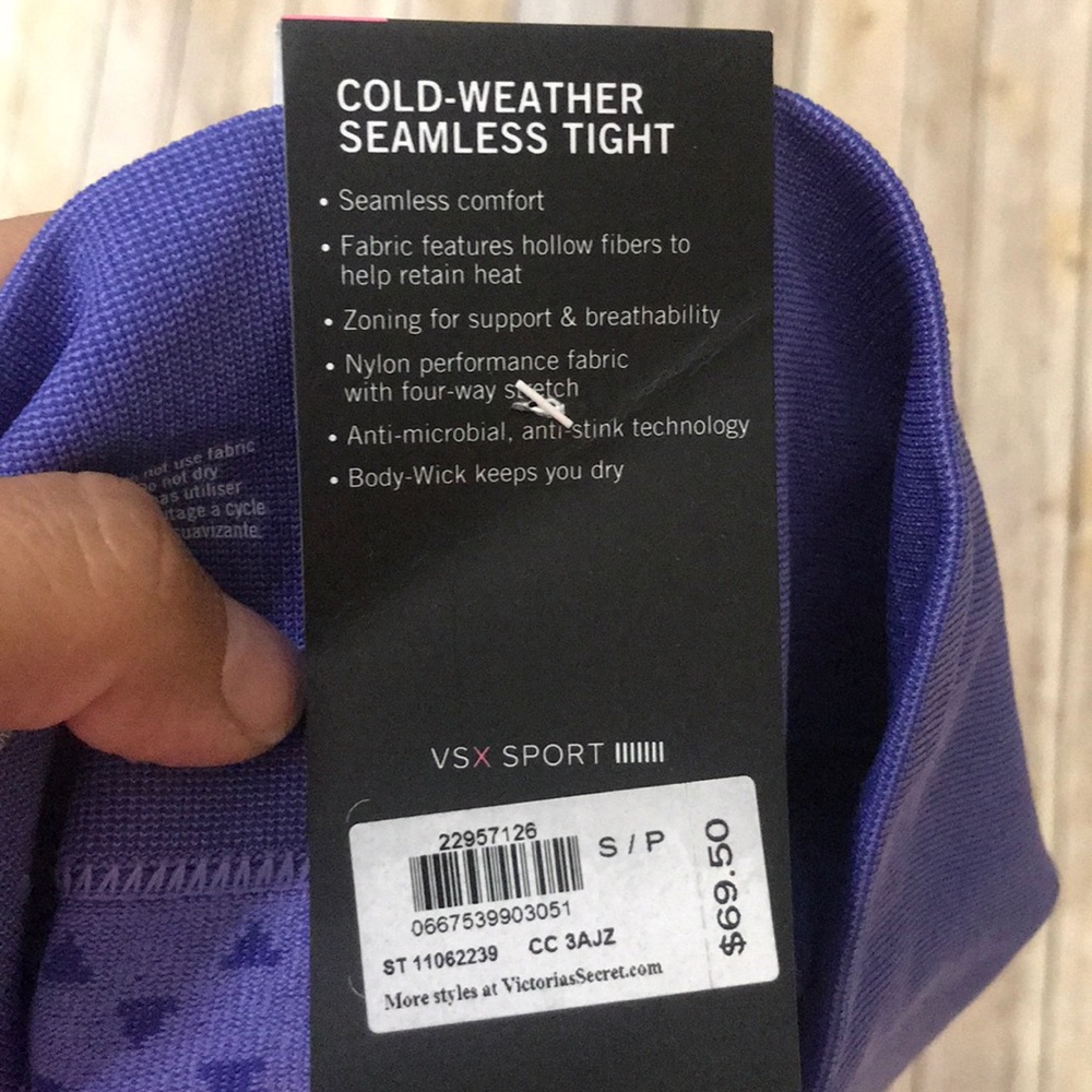 Victoria’s Secret VSX sport seamless leggings - Picture 3 of 6